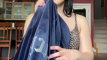 Babe unboxes and tries on juicy couture velour tracksuit