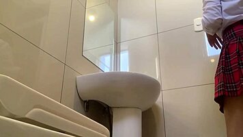 Spy cam catches Argentine university girl in Catholic University bathroom