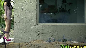 Bubble Butt Teen 18+ Spermed