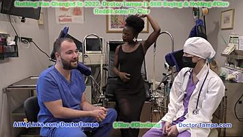 Stávam sa doktorom Tampa, keď Rina Arem dostáva tú trápnu gynekologickú prehliadku... Stacy Shepard pomáha!