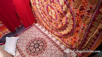 yo, my indian girlfriend’s pussy got fingered hard for orgasm!