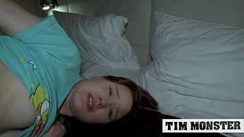 继妹回忆继兄大屌第一次粗暴性爱