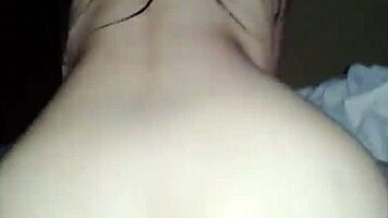 muy perrita jovencita empezando los videos ricos