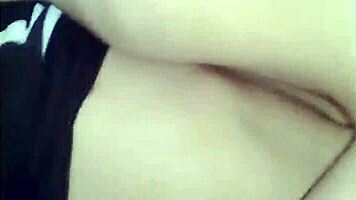 muy perrita jovencita empezando los videos ricos