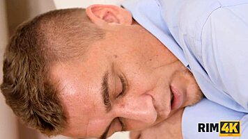 Rim4k Belle Says Sorry by Diving Tongue Deep Into Husband's Asshole