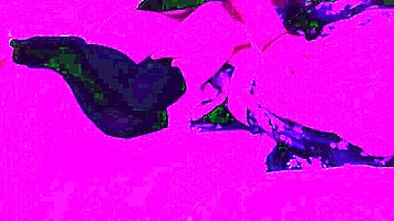 Amateur girlfriend in kimono cosplay gets kissed and licked on the bed.