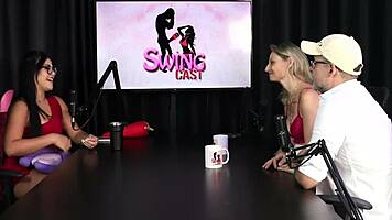 They asked about Viagra and discussed quick men versus slow women in sheer red lingerie - Aline Fischborn, Flávio Paiva.