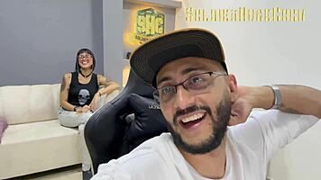 Tattooed girl deepthroats in debut