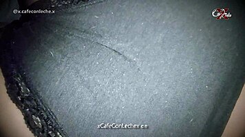 Ver culazo de hermanastra y probar culo