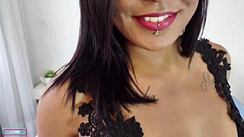 teen with big clit gets her pussy squirting on big cock