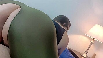 Fucking curvy Latina stepmother in leggings