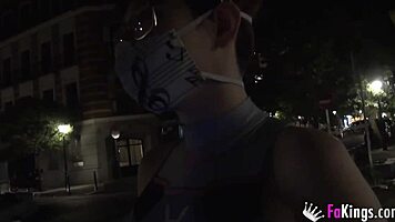 Meraki gives free blowjobs on street