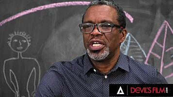 แองเจลีน เรด สาวนาughty วัยรุ่น 18+ ตีก้นโดยครู ก่อนเย็ดแรง