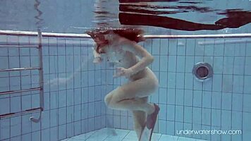 Underwater slut roxalana cheh naked in pool bathing