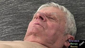 Dick licking teen 18+ slut wants old man