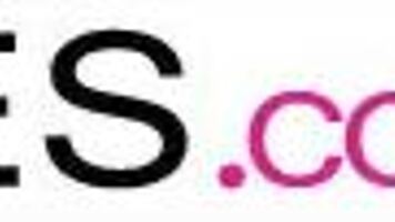 Good wife Slatsjana gets facial.