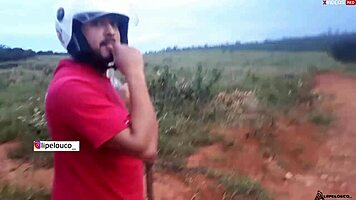 Enfiei A Pica Na Loirinha No Meio Da Estrada Em Publico Assista Completo No Xvideos Red