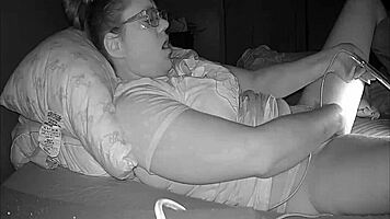 Busty bitch fingering for her girlfriend on hidden cam 😏