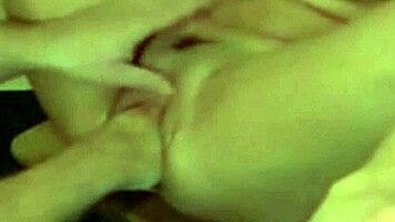 little sue's homemade fisting action close-up