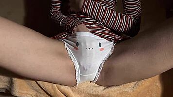 Wow, Creamy Pussy Orgasm in Secret Dorm Masturbation!