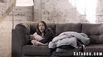 Turned hesitant homeless friend into craving pussy licks - Gia Derza, Evelyn Claire