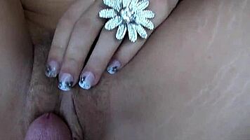 Car Handjob While Driving!