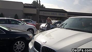 Car Handjob While Driving!