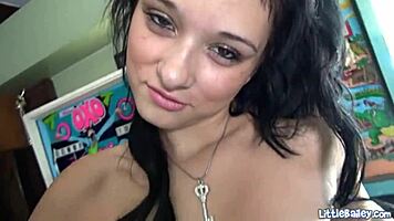 omg, watch this petite 18+ teen bailey finger her tight wet pussy! 😍