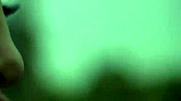 Rich sex with cunning cougar Maxim Law riding and licking!