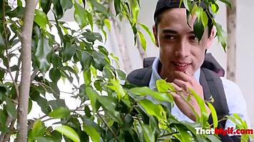 hey ivy lebelle, wanna see my peeing tom pussy trick?