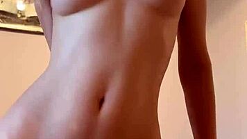 I'm so turned on, pick a hole to pound first - Maiskii!