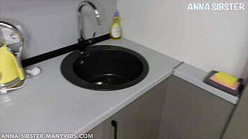 Beautiful skinny amateur gets creampie in hotel pov?