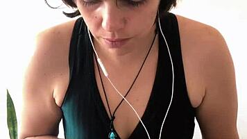 Hot Girl Sasha Summers Gets Drilled With Big Cock