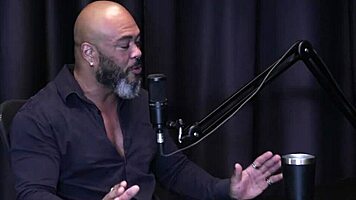 morena shows hairy pussy and ass after raw interview