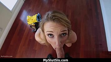 stepbro sneaks into stepsis room for tight fun
