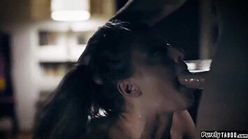 Surprising Online Date Turns Into Unexpected Encounter