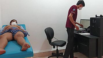 Horny 18-Year-Old Teen 18+ager Gets Pussy Pounded by Perverted Doctor