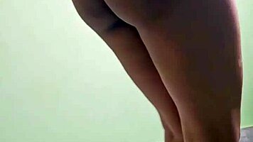 Yo, check this hot desi schoolgirl getting wild in viral clips! Her solo play is fire 🔥!