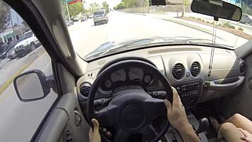 Perkele, napattu vakoilukamera paukutus live!