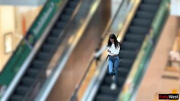 Teen pees in jeans at the shopping mall