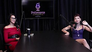 Gravou Uma Suruba A Familia Apoia Se Chateia Com Quem Desmarca E Ja Atendeu Um Deputado - Annie Clementine Watch On Sheer Red