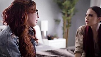 Tricky lesbian date turns wild with licking - mary moody and sabina rouge