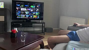 secretly jerking off behind big-tits stepmother while she cums in mouth 😏