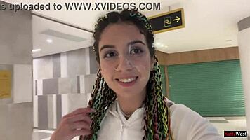 미친 틴 18+가 공공 블로잡해