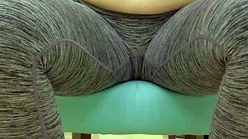 Teen babe, tease your sugar daddy in tight leggings now!