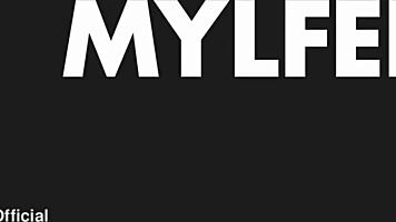 i-i seduced the rookie cheerleader with fingering and orgasm in the locker room