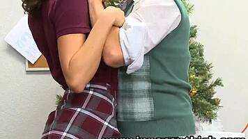 InnocentHigh Holiday Special! Hot teen Sadie Holmes bangs a nerd in classroom chaos! 😍