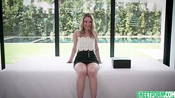 innocent khloe kingsley deepthroats shyly