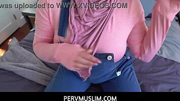 I Can't Believe This Big-Titted Muslim Girl in Hijab Gave Up Her Virginity Pov - Pervmuslim.