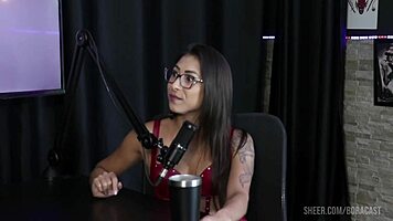 Luciana Picchi submits in outdoor bora cast with Bruna Carlos!